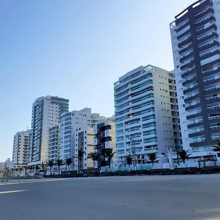 Ap Padrao Pe Na Areia Centro Top Монгагуа Экстерьер фото