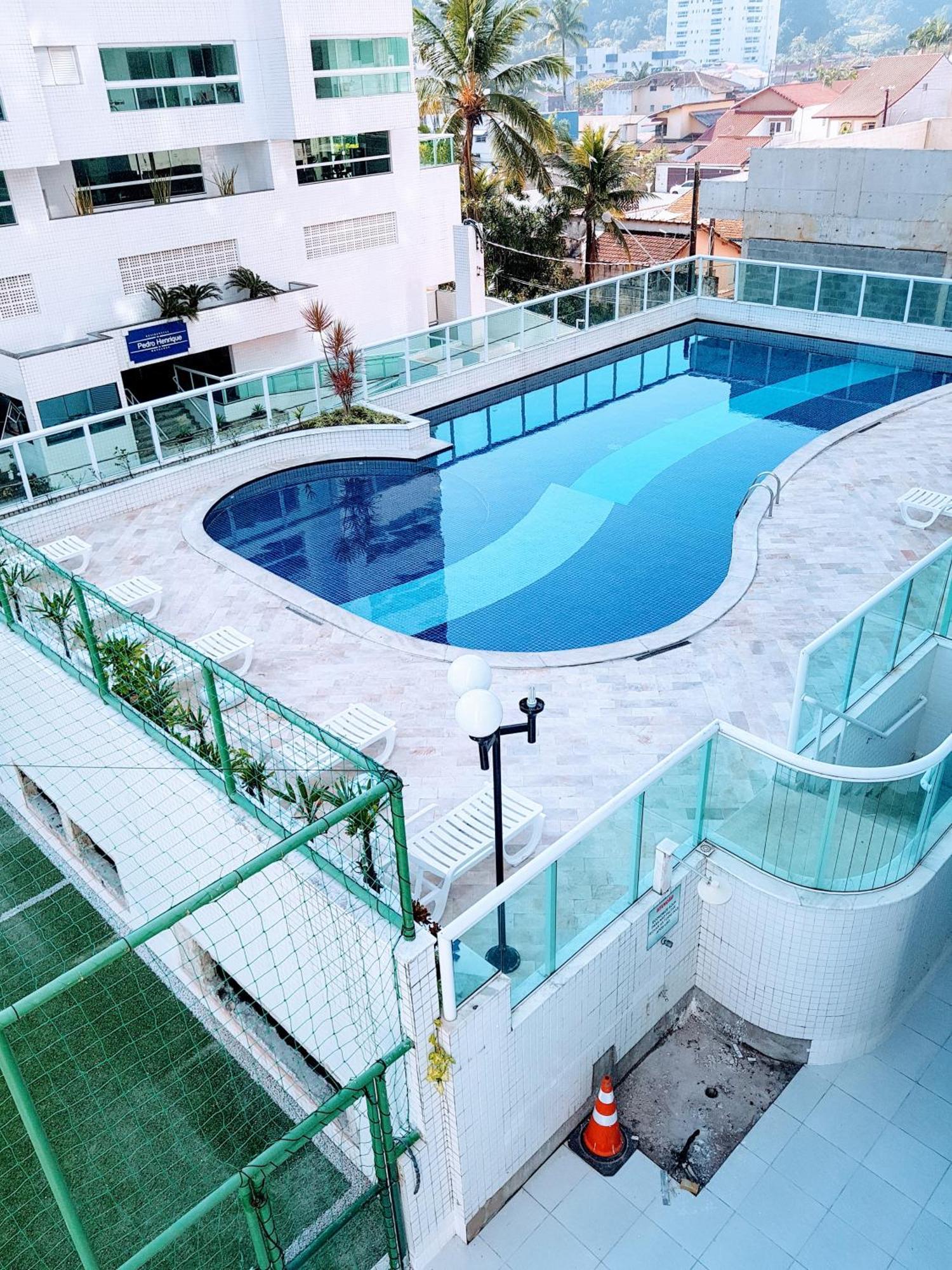 Ap Padrao Pe Na Areia Centro Top Монгагуа Экстерьер фото